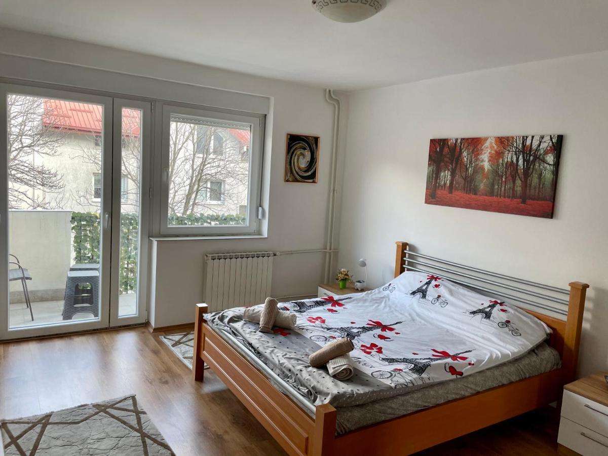 Luxury City Center Apartment Скоп'є Екстер'єр фото