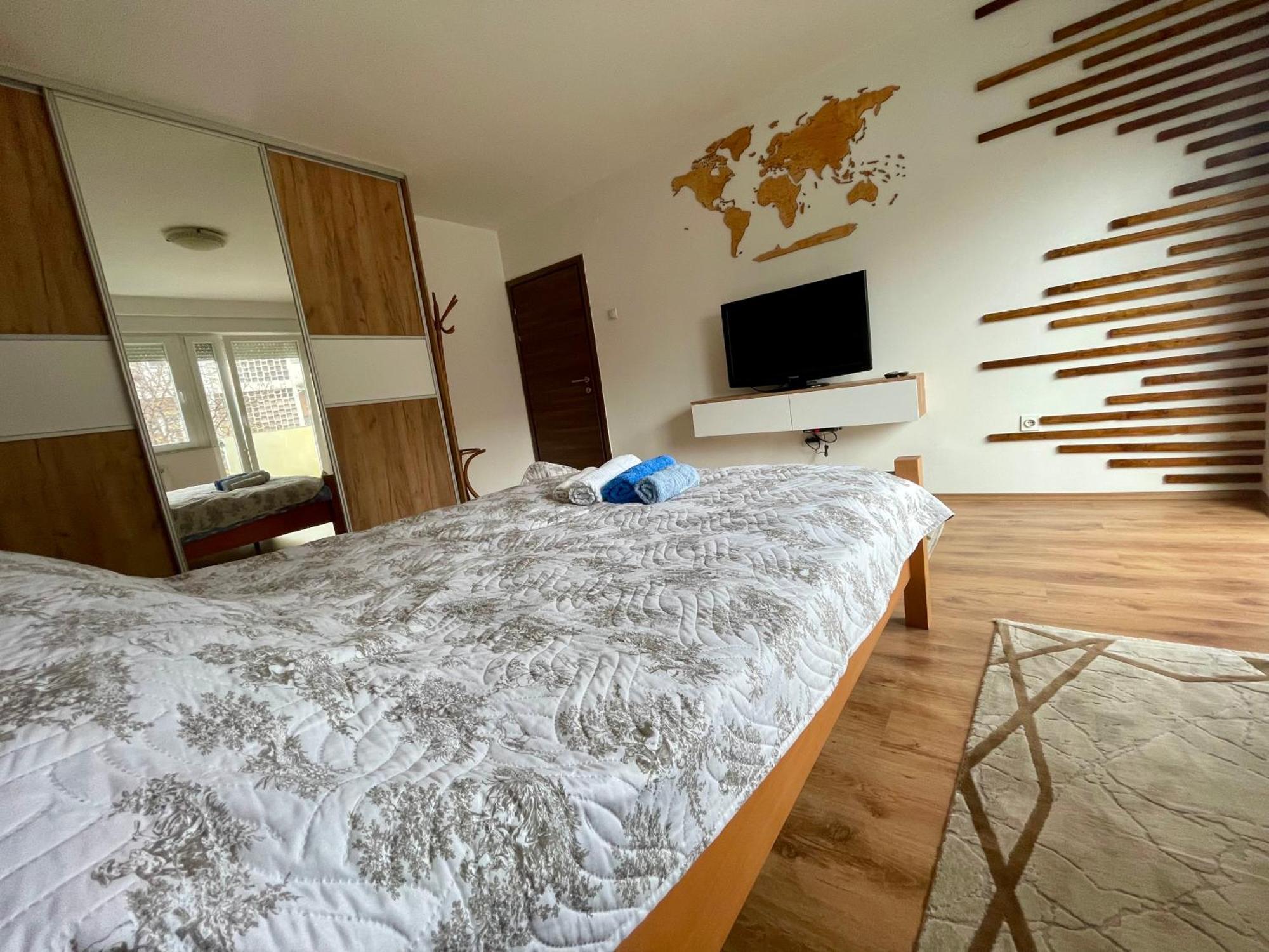 Luxury City Center Apartment Скоп'є Екстер'єр фото